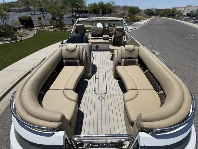 Slide: The Image of Silver Wave 2610 SW7 JS 2024 - 17