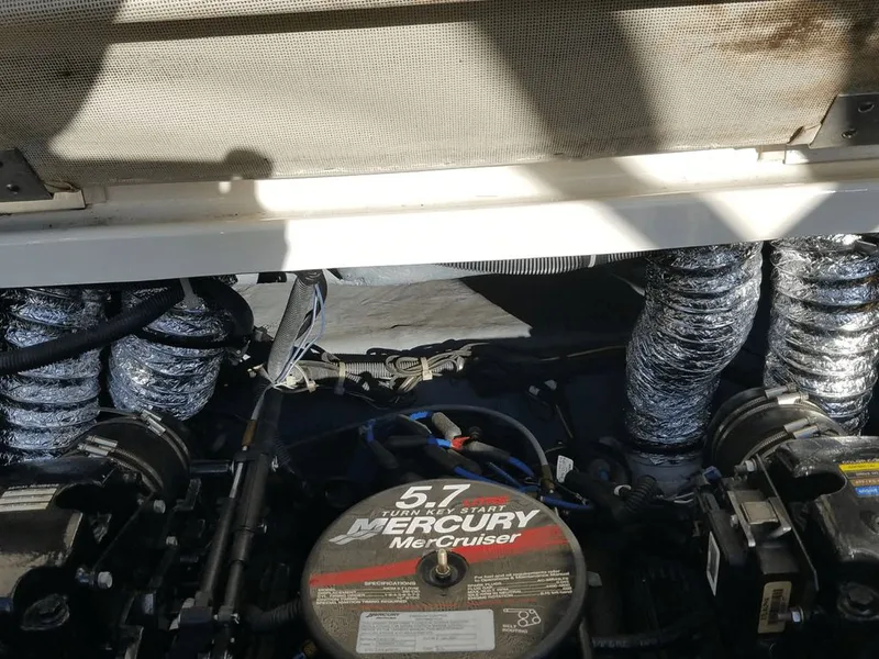 Slide: The Image of Bayliner 225 2008 - 11