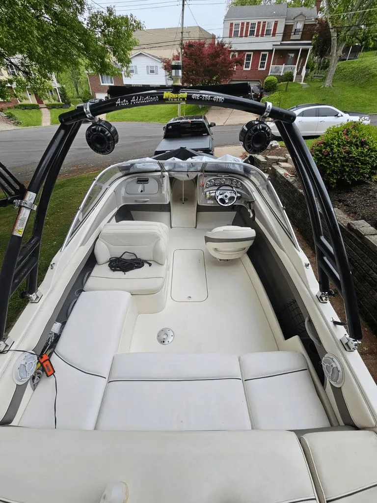 Slide: The Image of Bayliner 225 2008 - 8