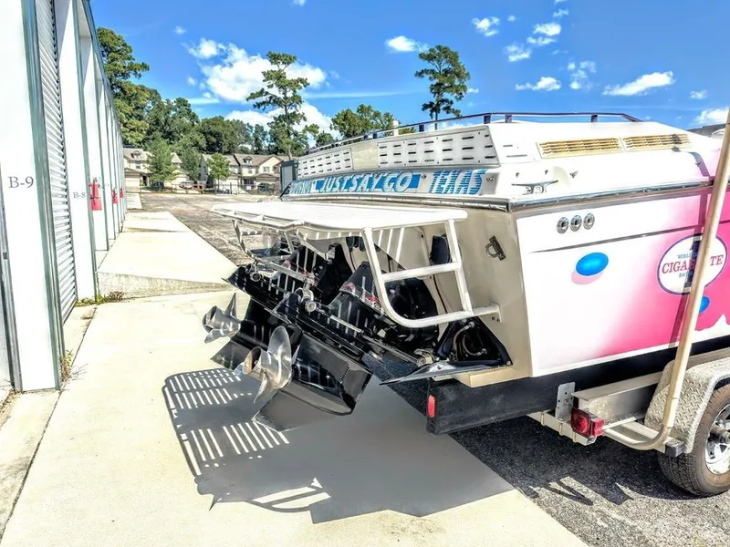 Slide: The Image of Cigarette 31 Bullet 1992 - 20