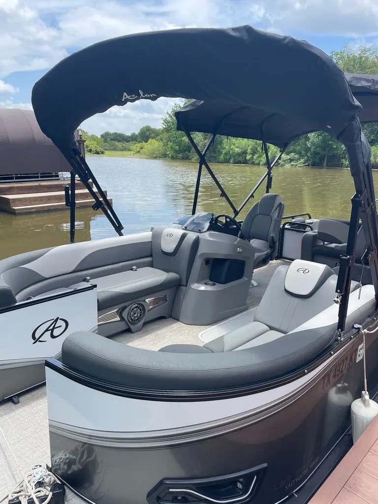 Slide: The Image of Avalon VSZ VRB 2023 - 2