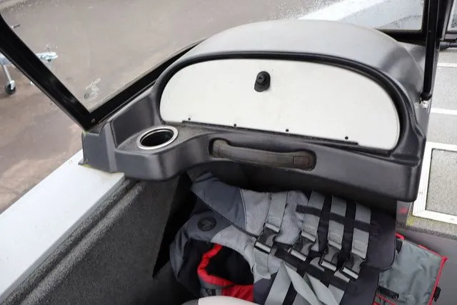 Slide: The Image of Smoker Craft Osprey 162 2021 - 9