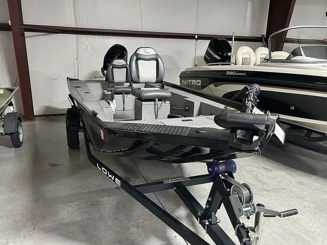 The Image of Lowe Skorpion SS 2023 - undefined