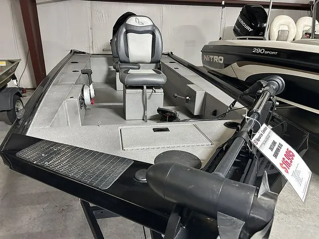 Slide: The Image of Lowe Skorpion SS 2023 - 3