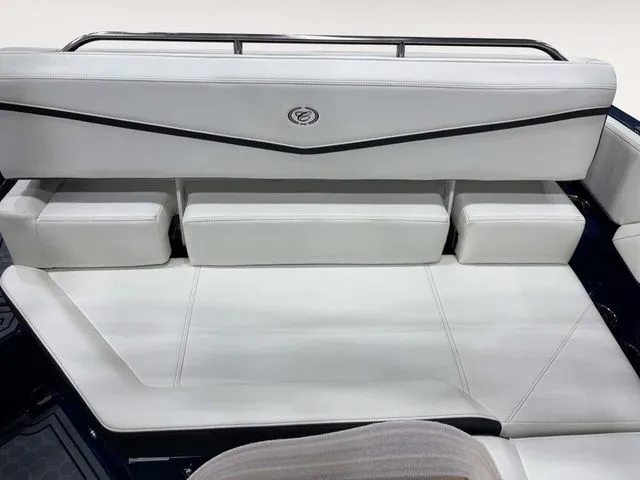 Slide: The Image of Cobalt R4 Surf 2026 - 9