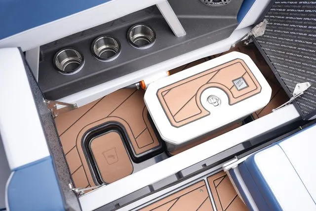 Slide: The Image of Nautique Super Air Nautique GS22 2026 - 11