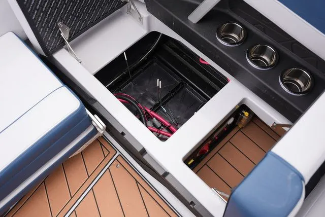 Slide: The Image of Nautique Super Air Nautique GS22 2026 - 16