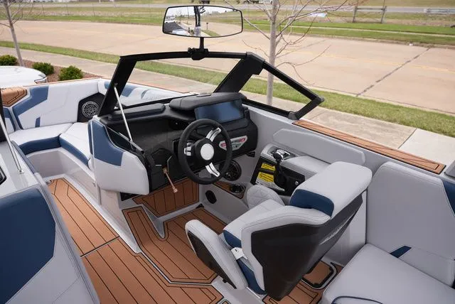 Slide: The Image of Nautique Super Air Nautique GS22 2026 - 21