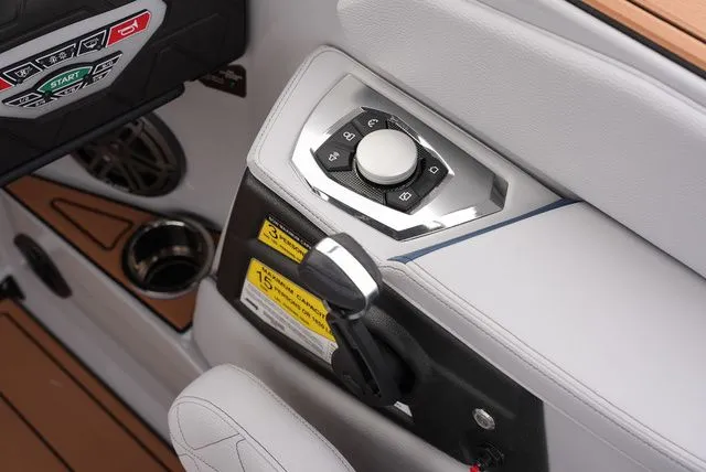 Slide: The Image of Nautique Super Air Nautique GS22 2026 - 23