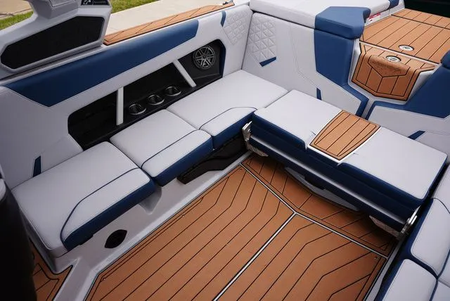 Slide: The Image of Nautique Super Air Nautique GS22 2026 - 9