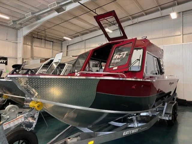 The Image of Duckworth 24 Pacific Navigator 2025 - 1