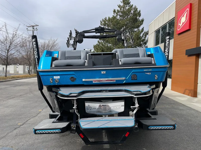 Slide: The Image of Malibu 26 LSV 2024 - 4