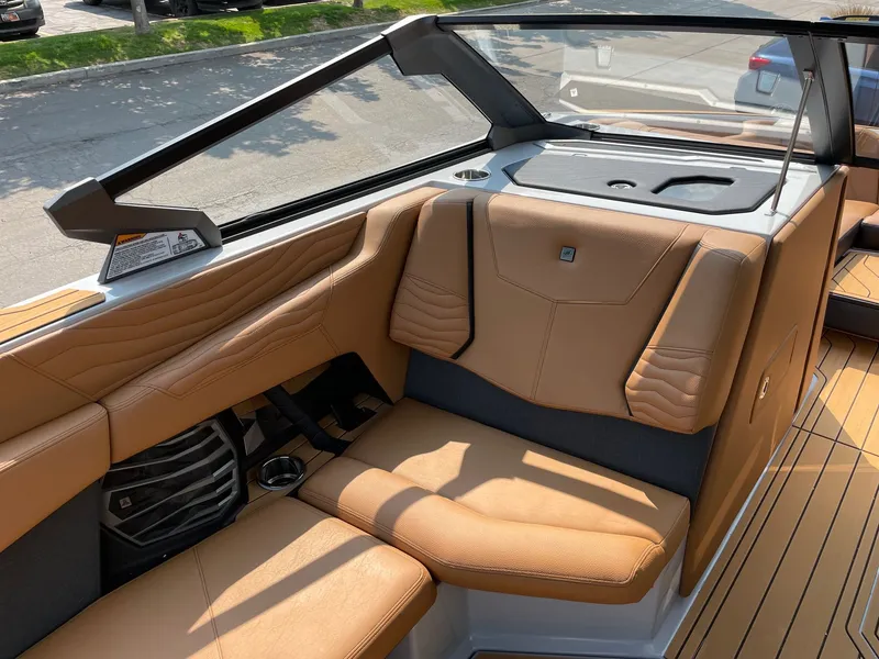 Slide: The Image of Nautique G23 2026 - 10