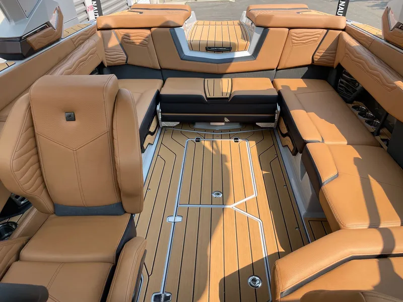 Slide: The Image of Nautique G23 2026 - 12