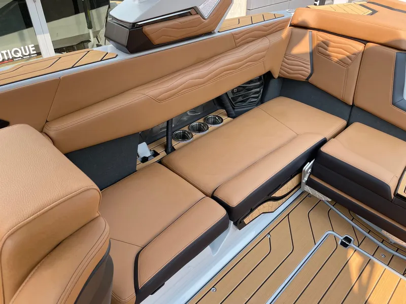 Slide: The Image of Nautique G23 2026 - 7