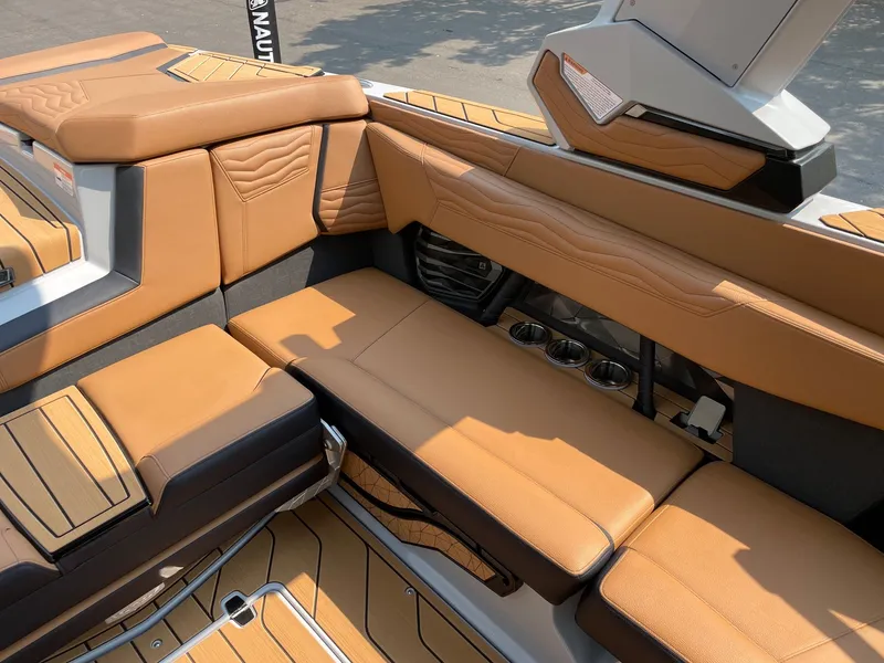 Slide: The Image of Nautique G23 2026 - 9