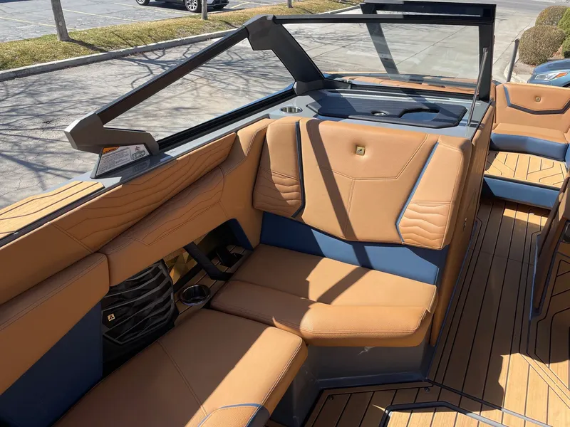 Slide: The Image of Nautique G23 2026 - 10