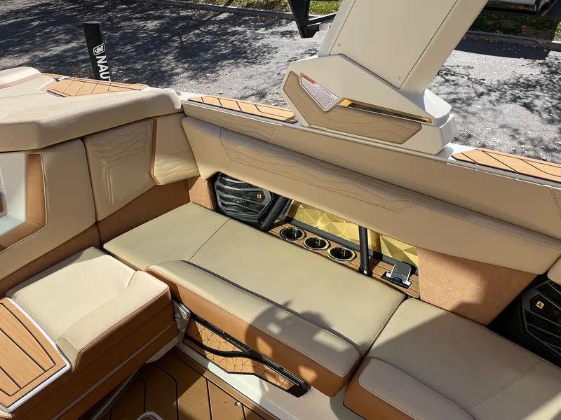 Slide: The Image of Nautique G23 2026 - 9