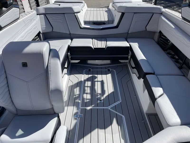 Slide: The Image of Nautique G23 2026 - 12