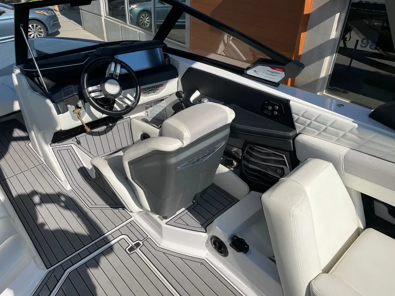 Slide: The Image of Nautique G23 2022 - 6