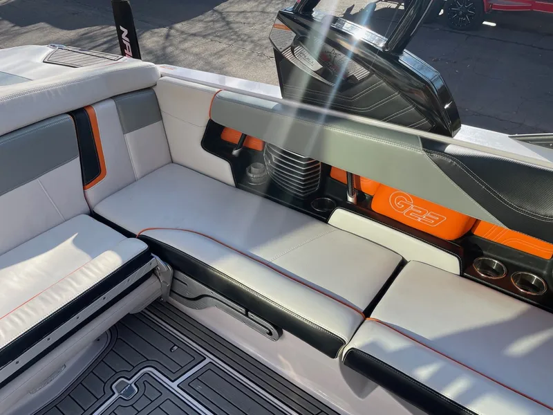 Slide: The Image of Nautique G23 2015 - 9