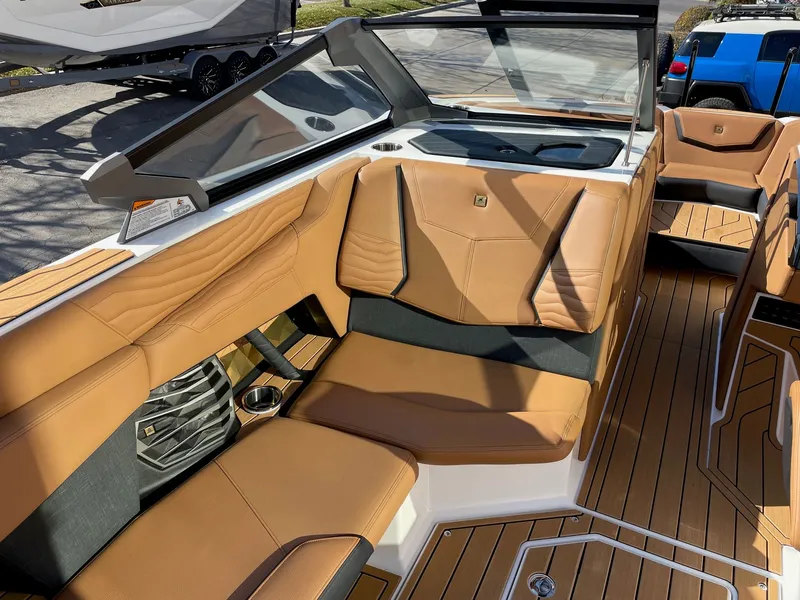 Slide: The Image of Nautique G23 2026 - 10