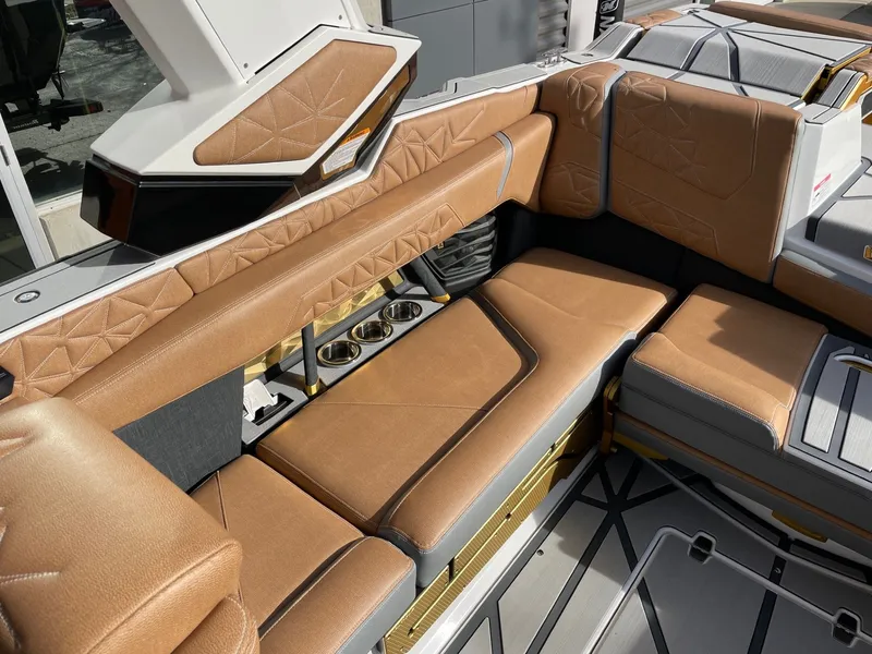 Slide: The Image of Nautique Super Air Nautique G23 Paragon 2024 - 7