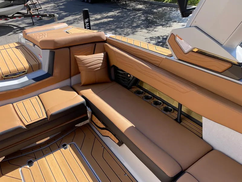 Slide: The Image of Nautique G25 2026 - 9