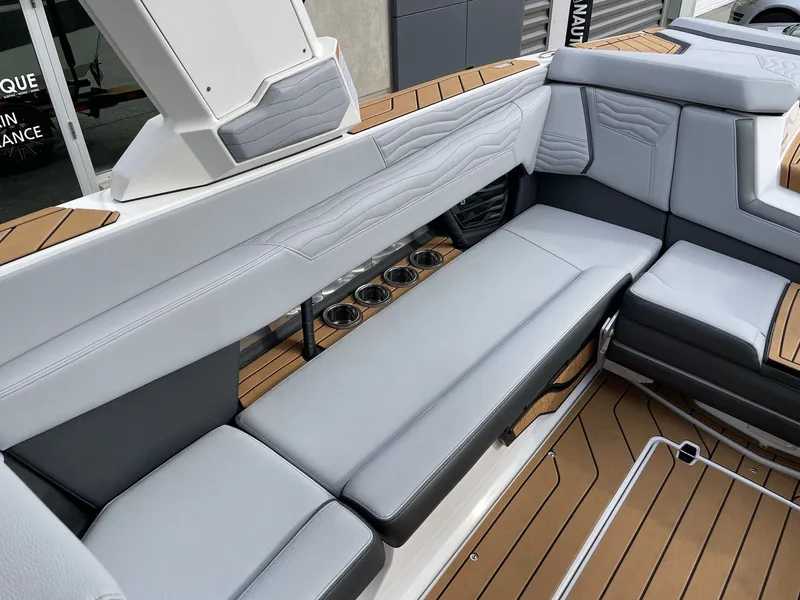 Slide: The Image of Nautique G25 2025 - 7