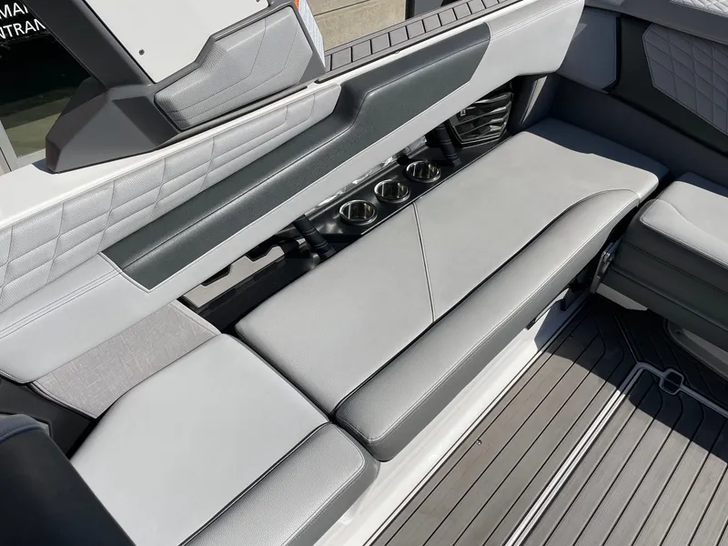 Slide: The Image of Nautique G25 2022 - 7