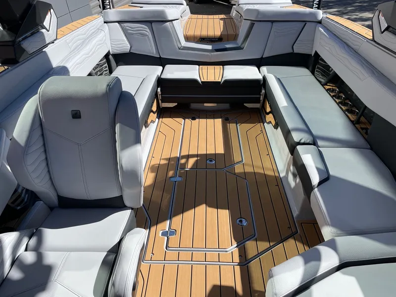 Slide: The Image of Nautique G25 2026 - 12