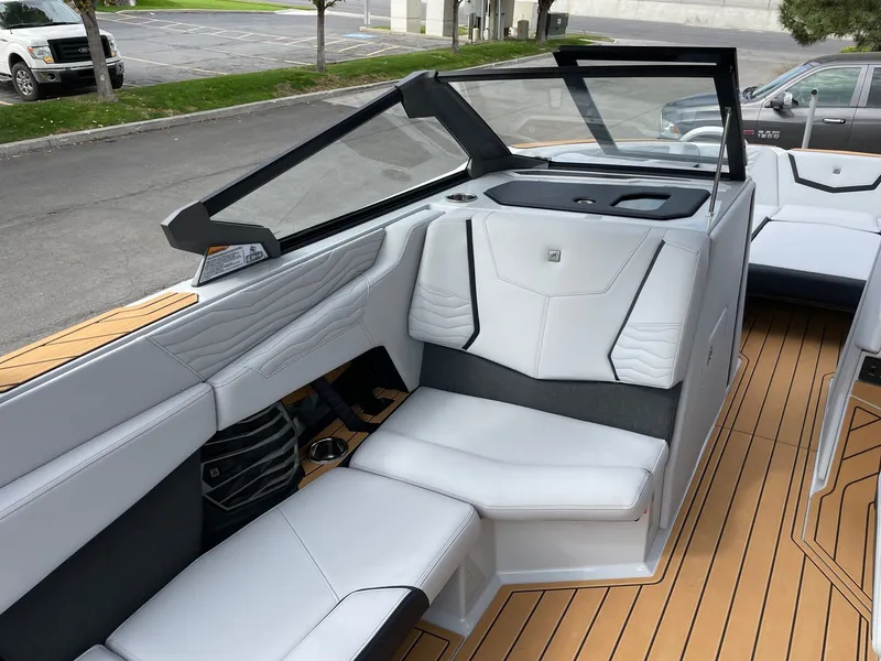 Slide: The Image of Nautique G25 2026 - 10