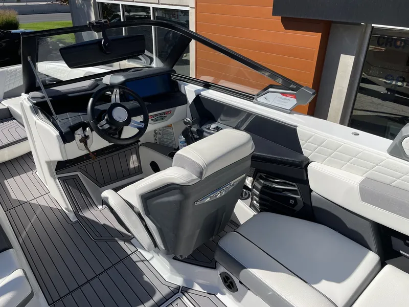 Slide: The Image of Nautique G25 2023 - 6