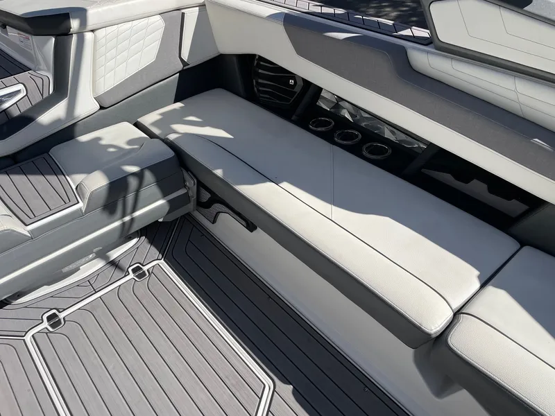 Slide: The Image of Nautique G25 2023 - 9