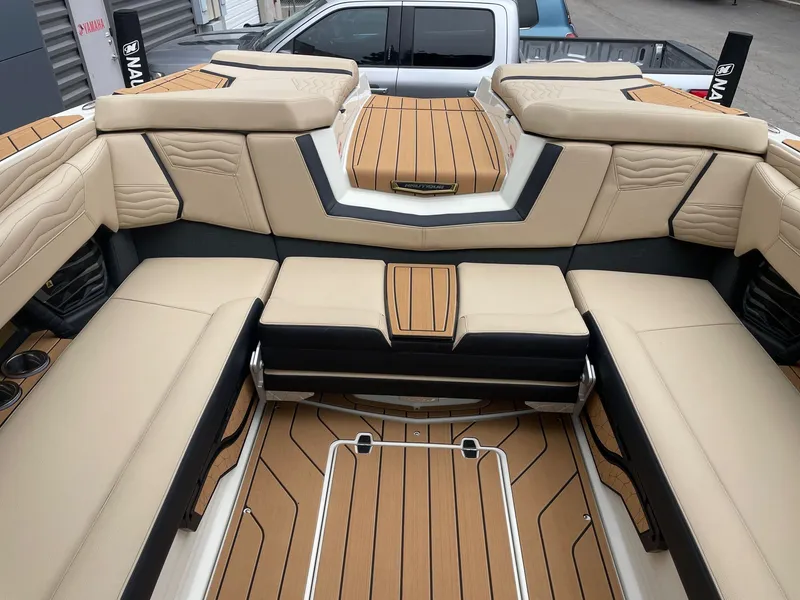 Slide: The Image of Nautique G25 2026 - 8