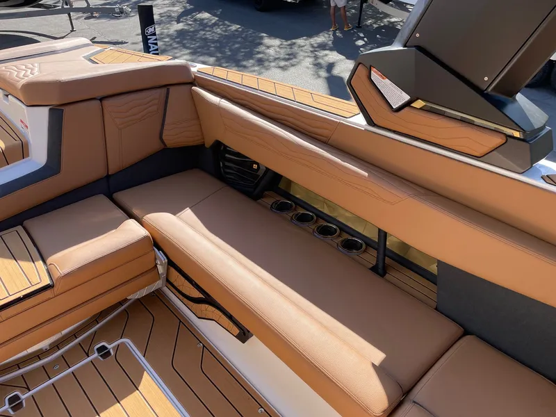 Slide: The Image of Nautique G25 2026 - 9