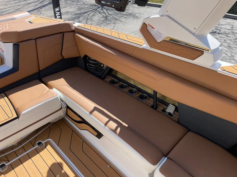 Slide: The Image of Nautique G25 2026 - 9