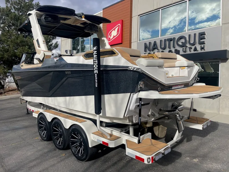Slide: The Image of Nautique Super Air Nautique G25 Paragon 2026 - 3