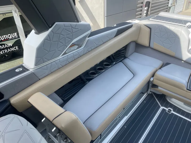 Slide: The Image of Nautique Super Air Nautique G25 Paragon 2021 - 7