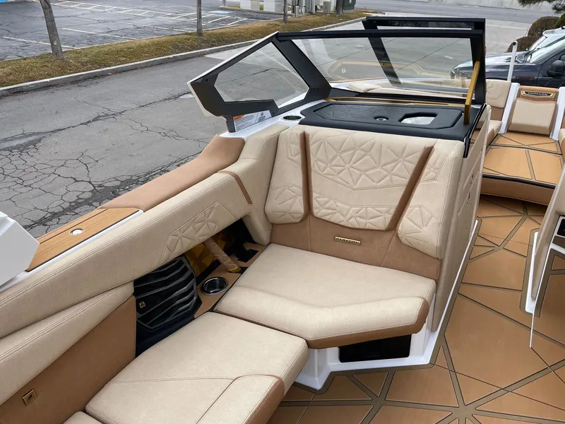 Slide: The Image of Nautique Super Air Nautique G25 Paragon 2026 - 10