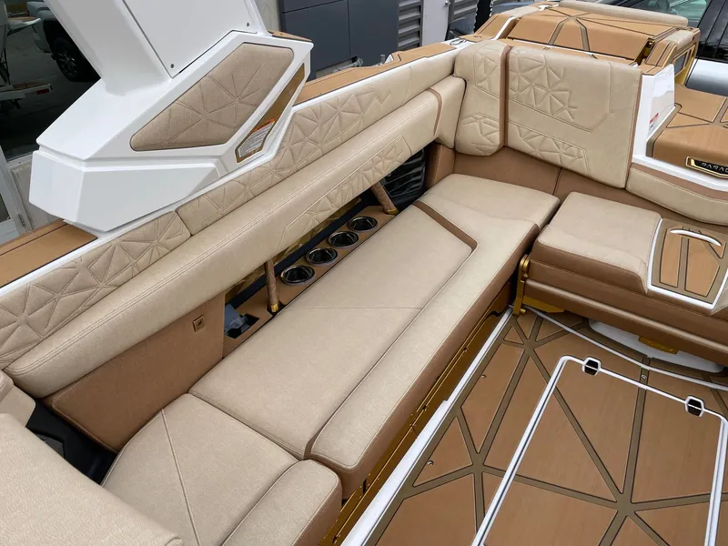 Slide: The Image of Nautique Super Air Nautique G25 Paragon 2026 - 7