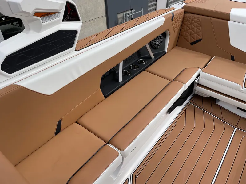 Slide: The Image of Nautique GS24 2026 - 7