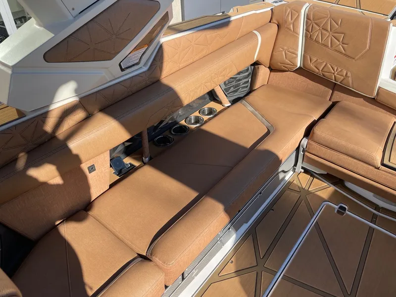 Slide: The Image of Nautique Super Air Nautique G25 Paragon 2025 - 6