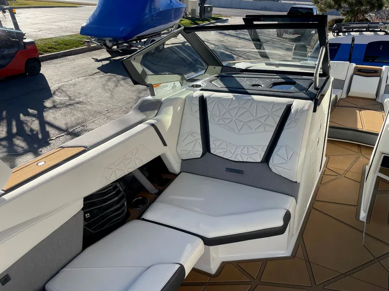 Slide: The Image of Nautique Super Air Nautique G25 Paragon 2025 - 10