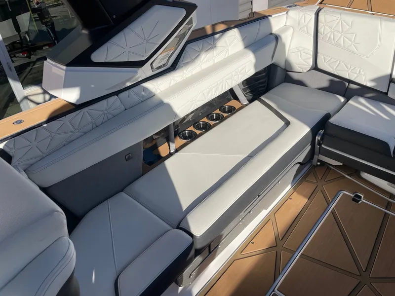 Slide: The Image of Nautique Super Air Nautique G25 Paragon 2025 - 7