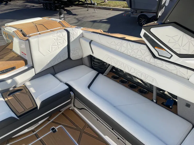 Slide: The Image of Nautique Super Air Nautique G25 Paragon 2025 - 9