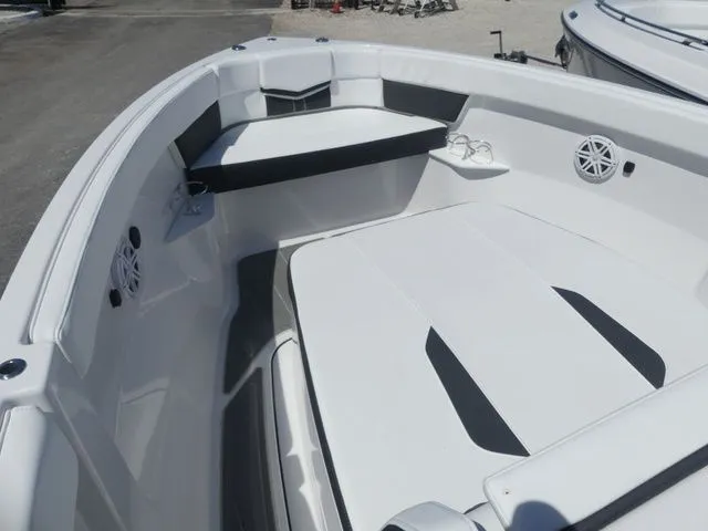Slide: The Image of Interior of 2026 Monterey Elite 25 OB boat. - 17