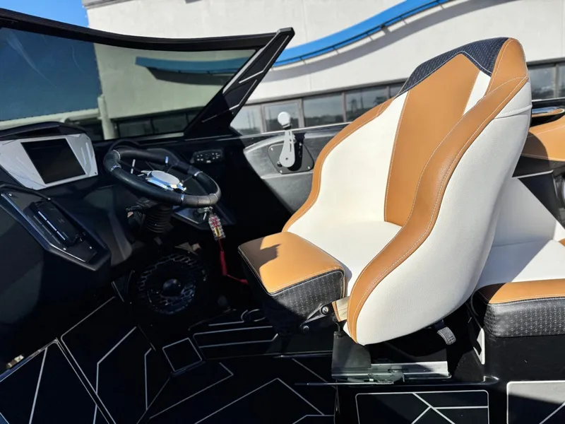 Slide: The Image of Supreme S240 2024 - 14