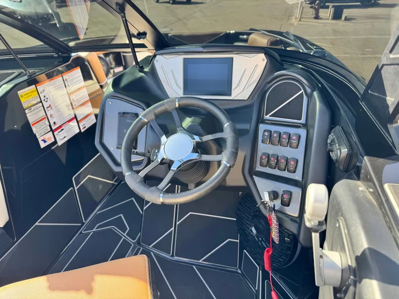 Slide: The Image of Supreme S240 2024 - 15