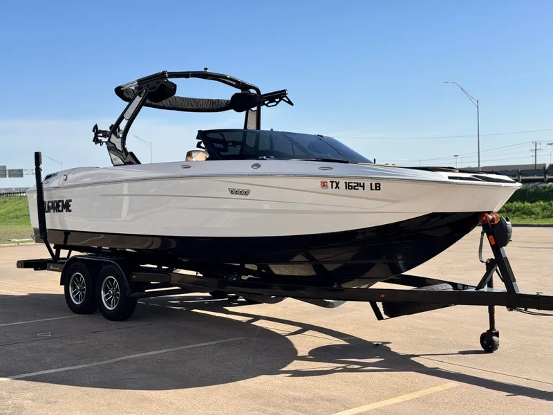 Slide: The Image of Supreme S240 2024 - 6